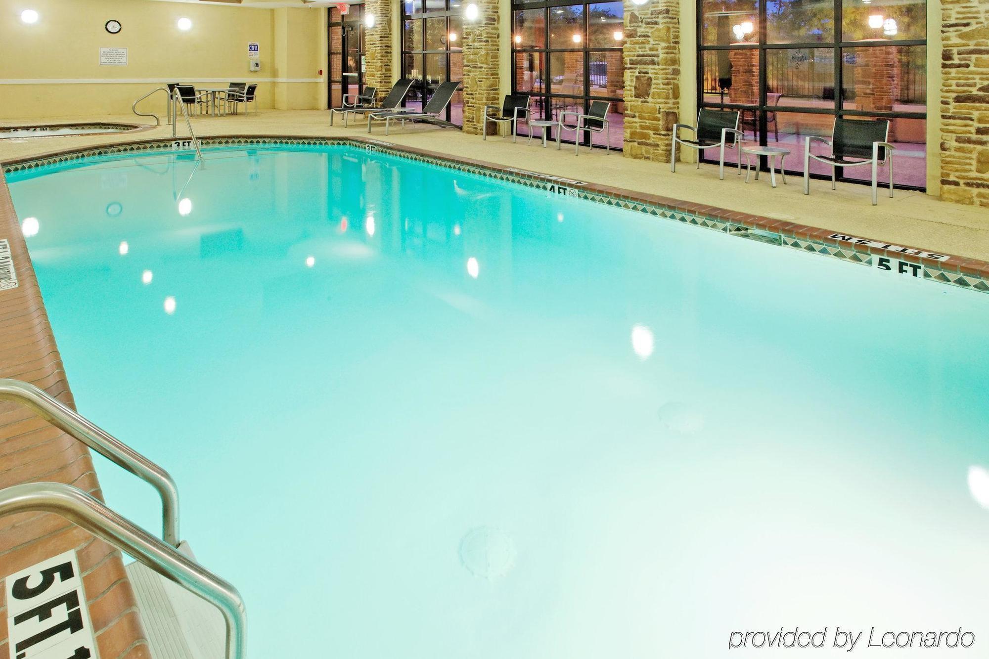 Holiday Inn Arlington Northeast By Ihg Einrichtungen foto