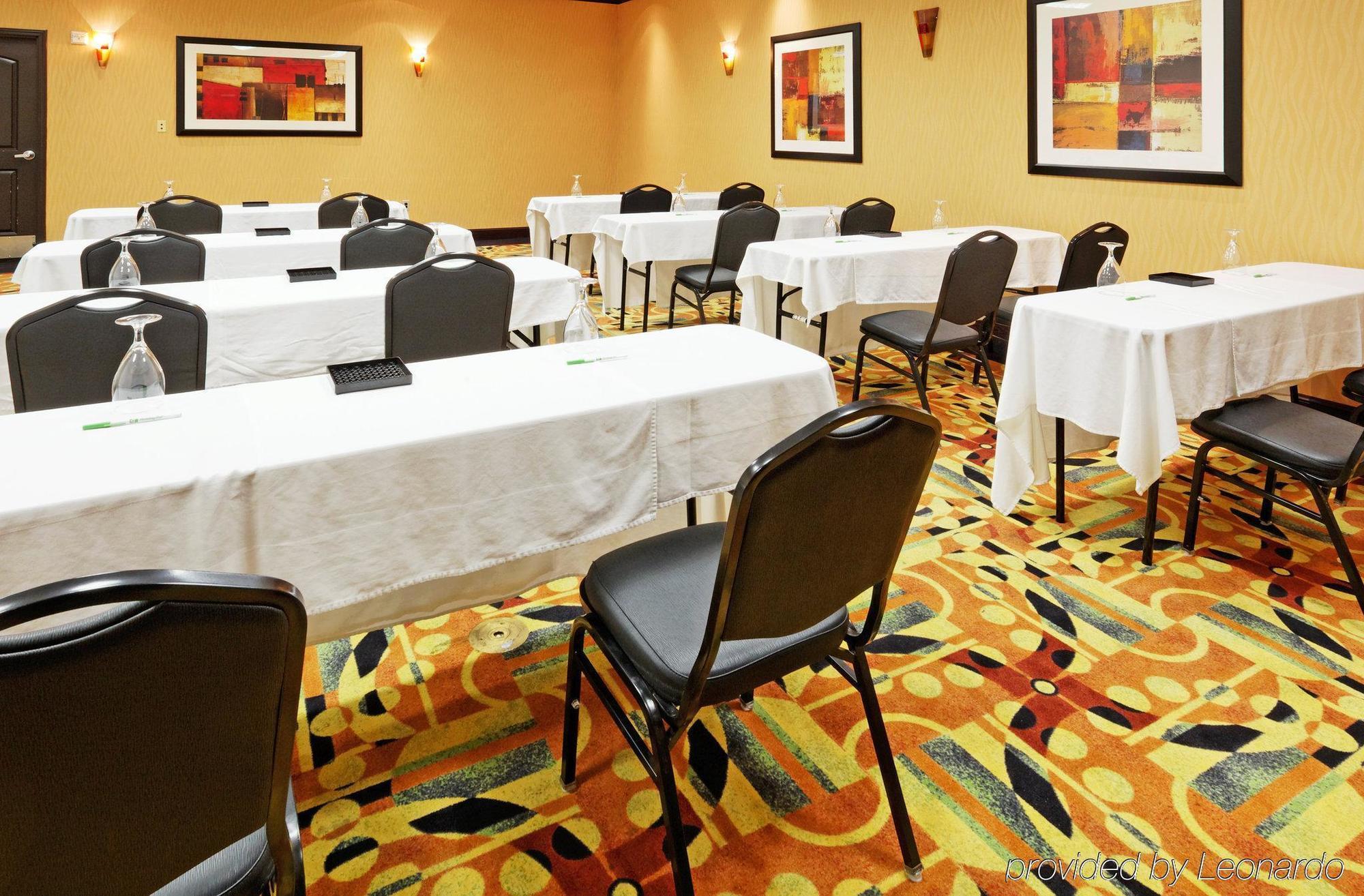 Holiday Inn Arlington Northeast By Ihg Einrichtungen foto